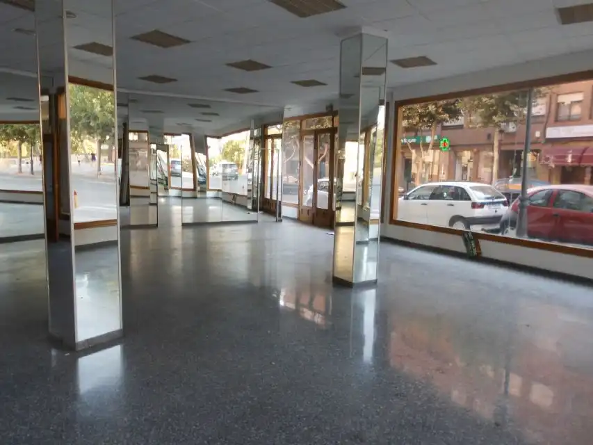 Local commercial à louer à Almansa, imagen 2