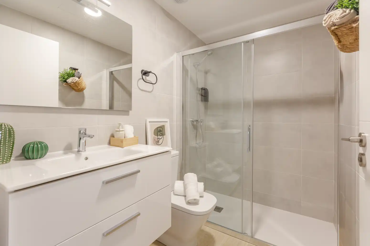 Bathroom of Attic for sale in Zizur Mayor / Zizur Nagusia  with Air Conditioner, Heating and Private garden