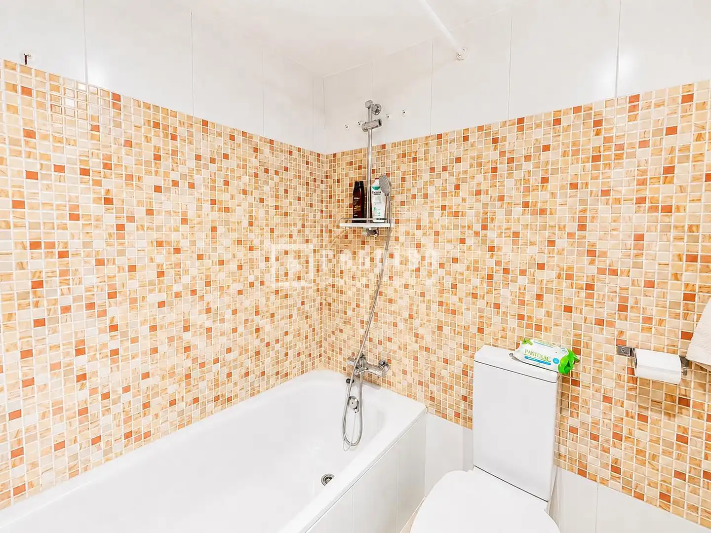 Bathroom of Flat for sale in Valdemoro  with Heating and Furnished