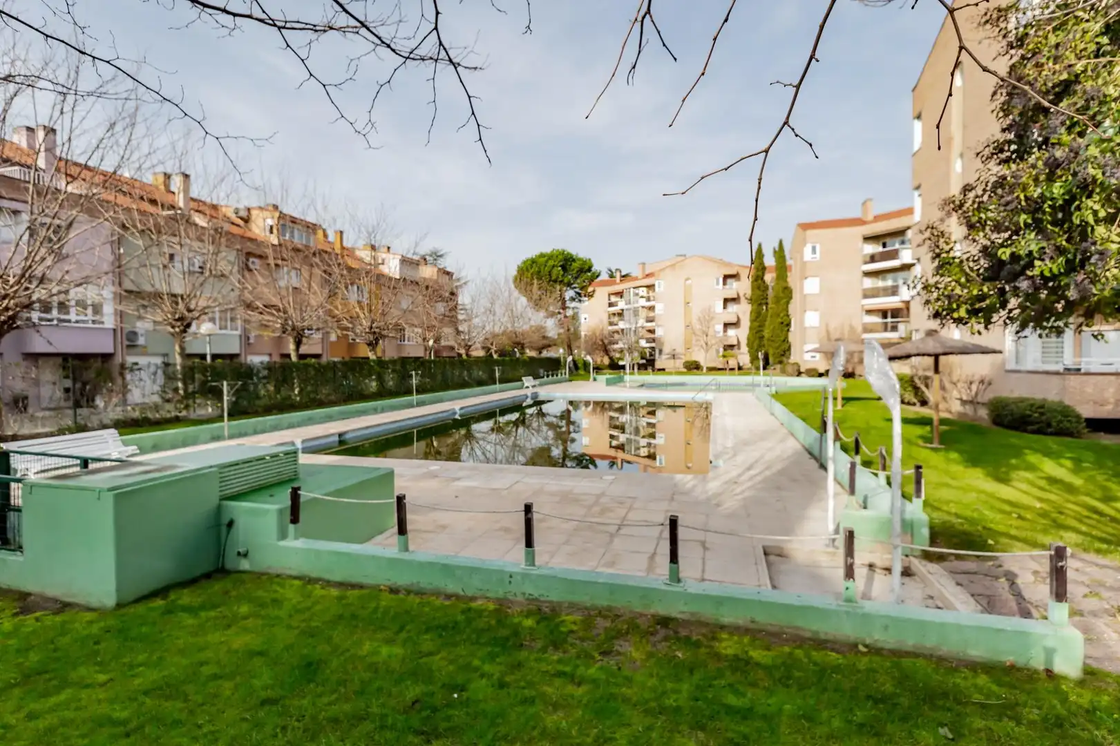 Piscina de Piso de alquiler en Pozuelo de Alarcón con Calefacción, Parquet y Terraza