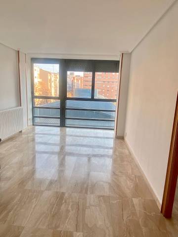 Apartamento en Alquiler en Doctor Cerrada