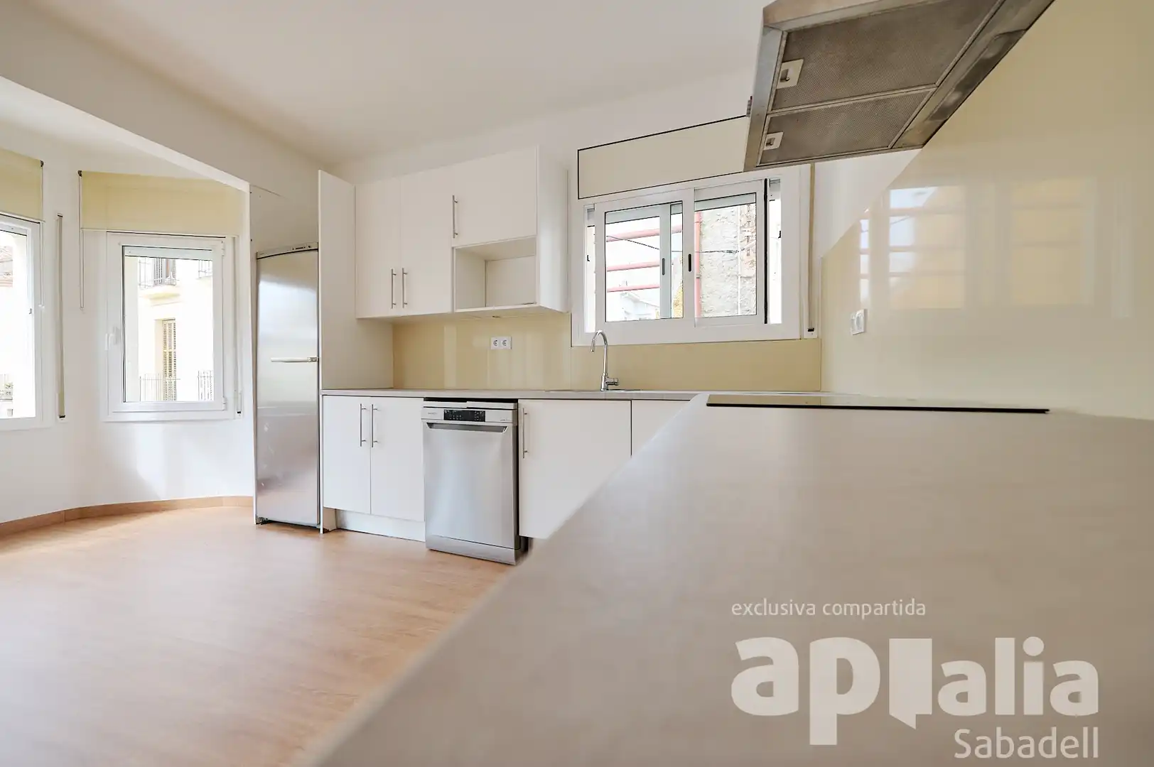Küche von Einfamilien-Reihenhaus zum Verkauf in Sentmenat mit Heizung, Parkett und Terrasse