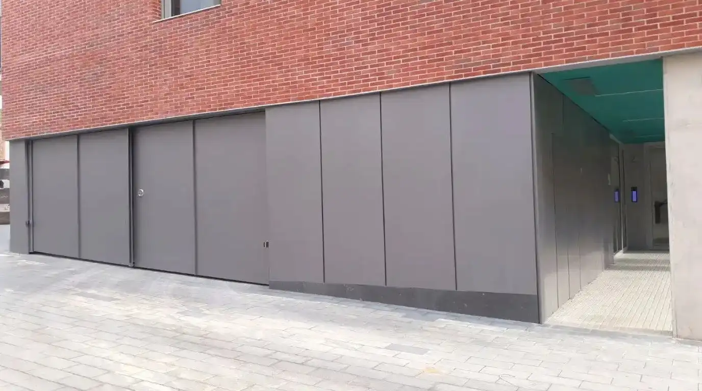 Außenansicht von Garage zum Verkauf in Molins de Rei