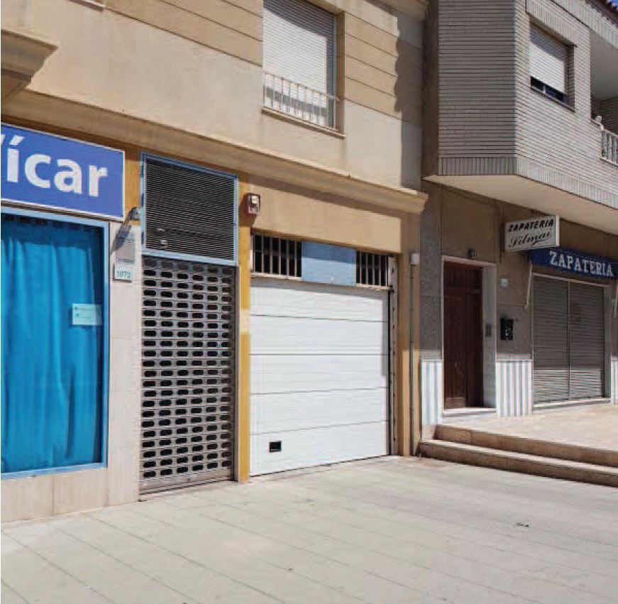 Vista exterior de Garatge en venda en Vícar