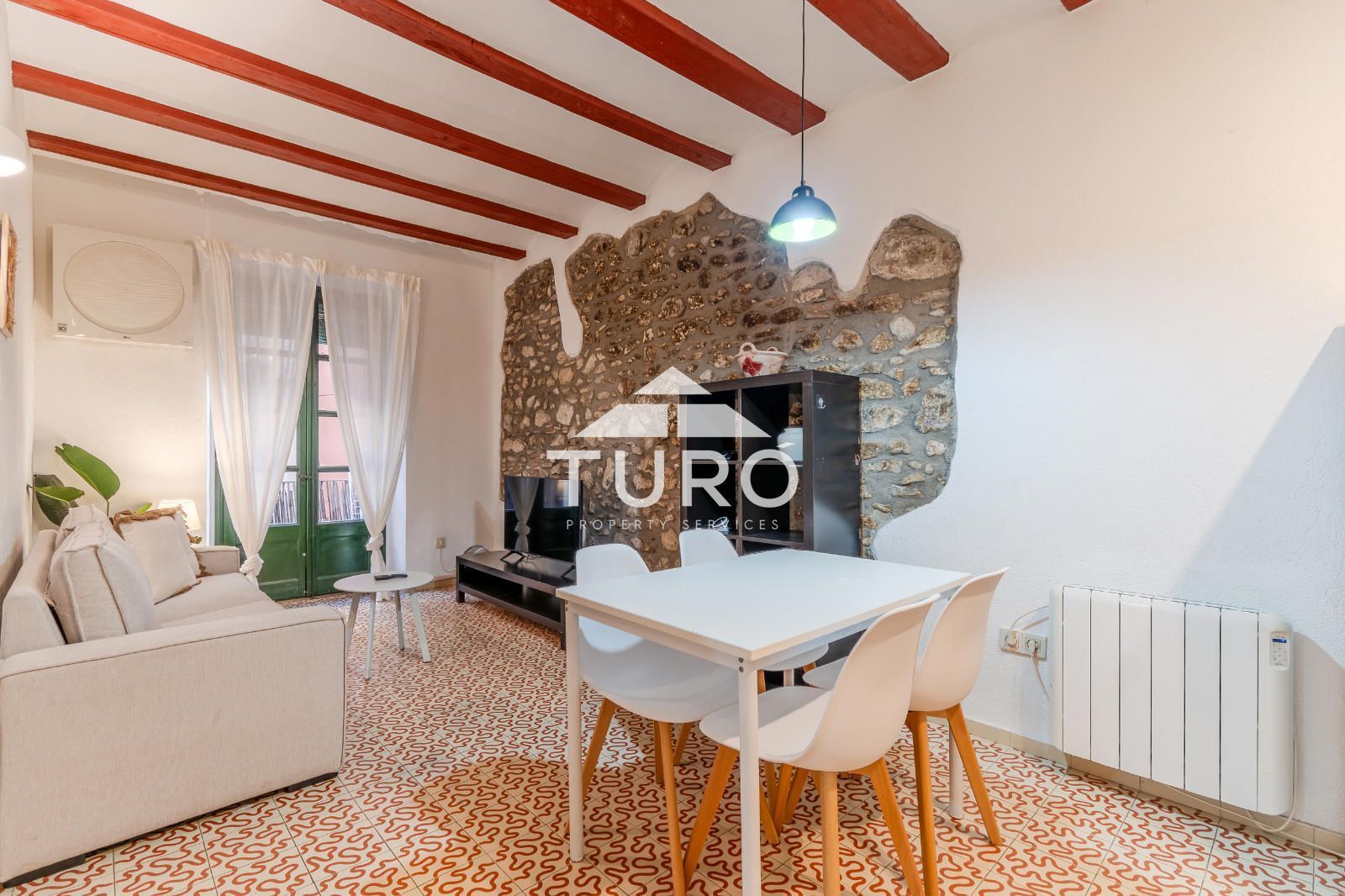 Living room of Flat to rent in Girona Capital  with Air Conditioner, Heating and Furnished