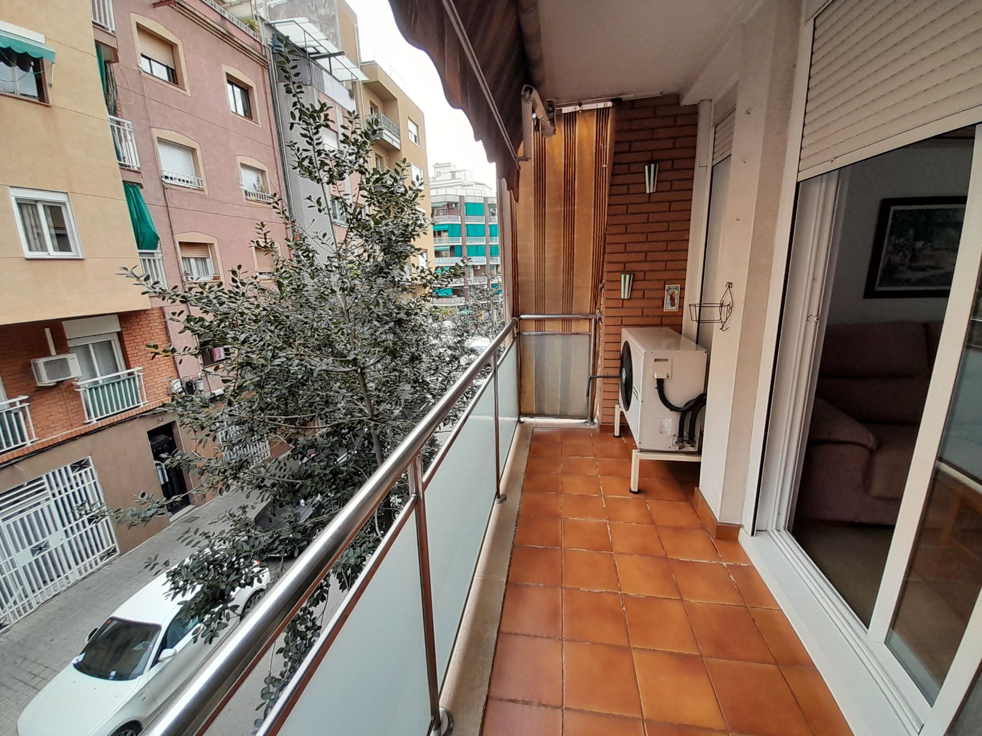 Balcony of Flat for sale in L'Hospitalet de Llobregat  with Air Conditioner, Terrace and Furnished