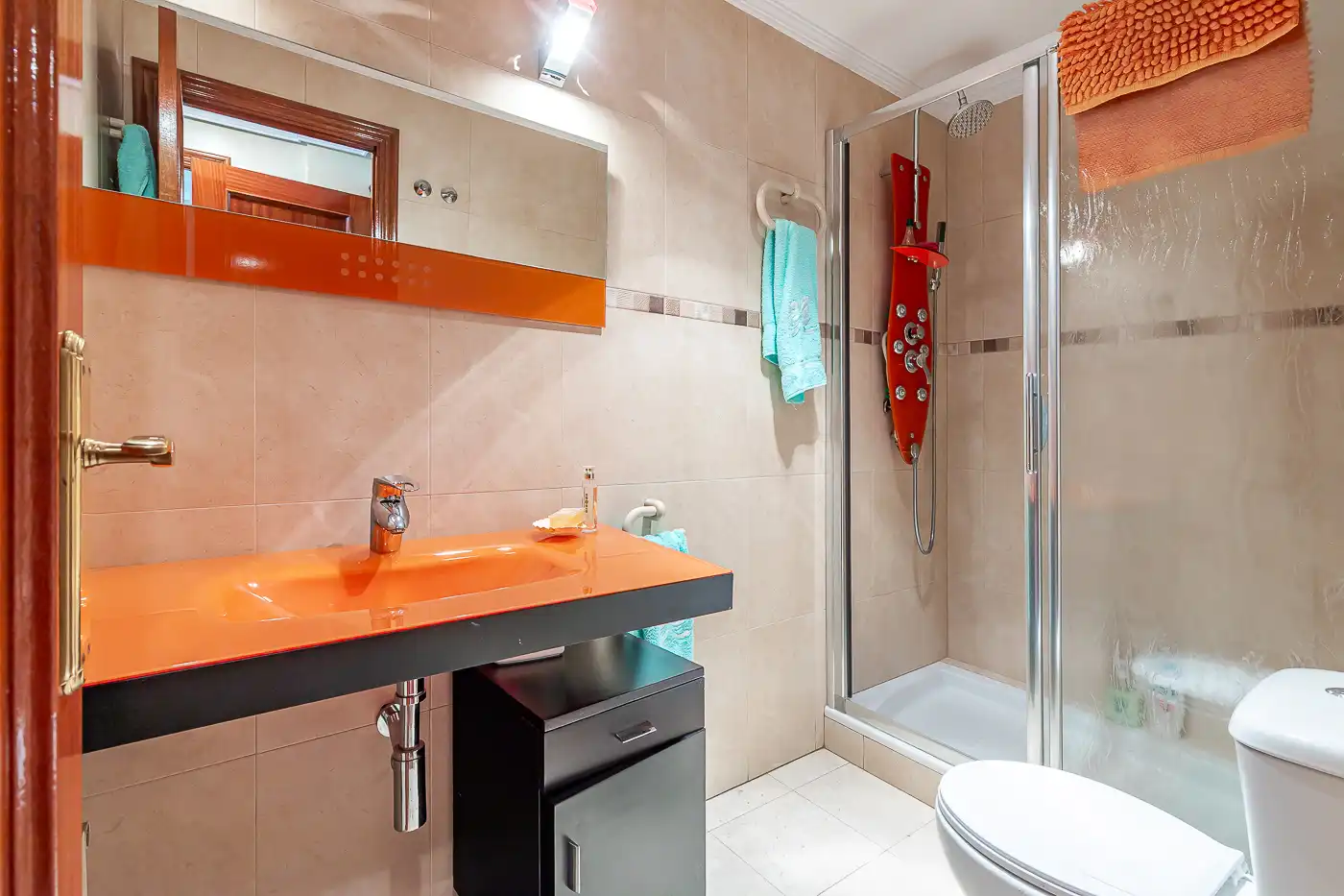 Baño de Dúplex en venta en Madrid con Calefacción y Terraza