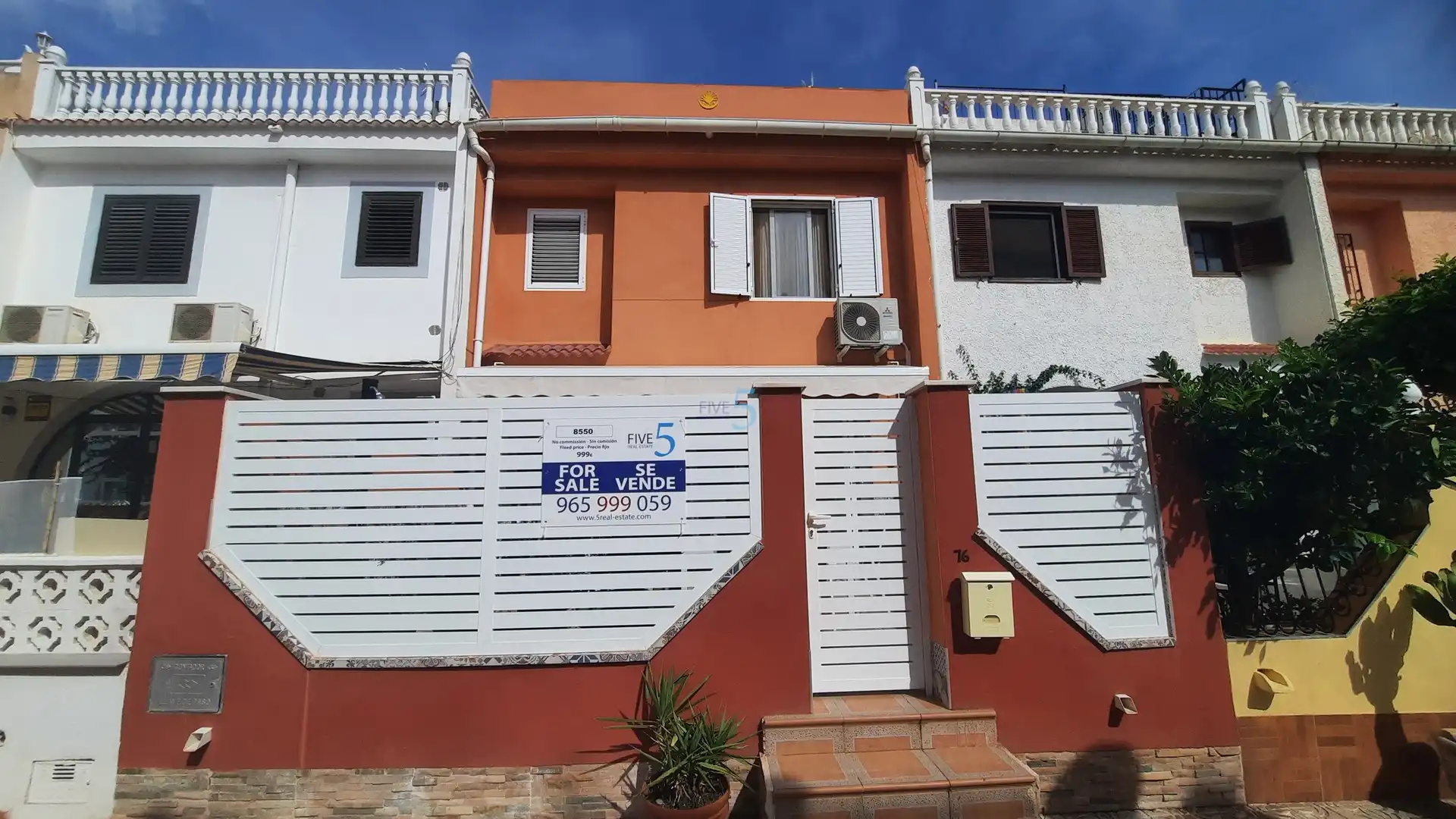 Adossat en venda a Mil Palmeras