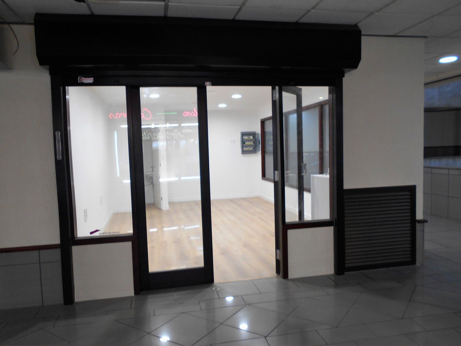 Premises for sale in  Santa Cruz de Tenerife Capital  with Air Conditioner
