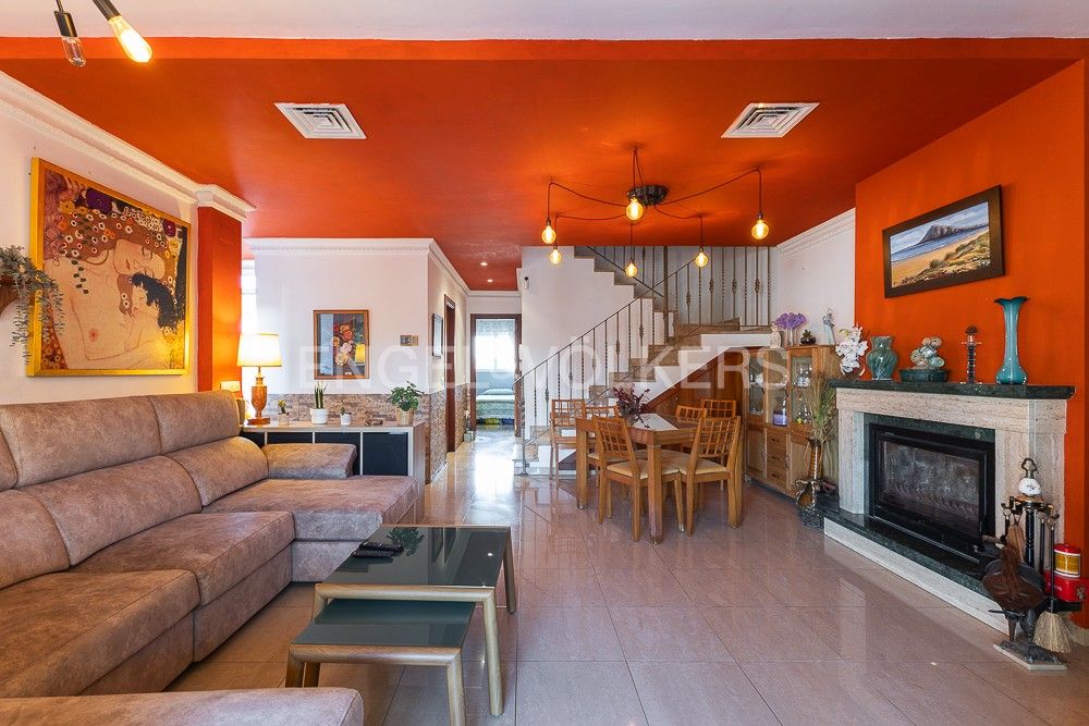 Sala d'estar de Casa o xalet en venda en Gandia amb Aire condicionat, Calefacció i Jardí privat