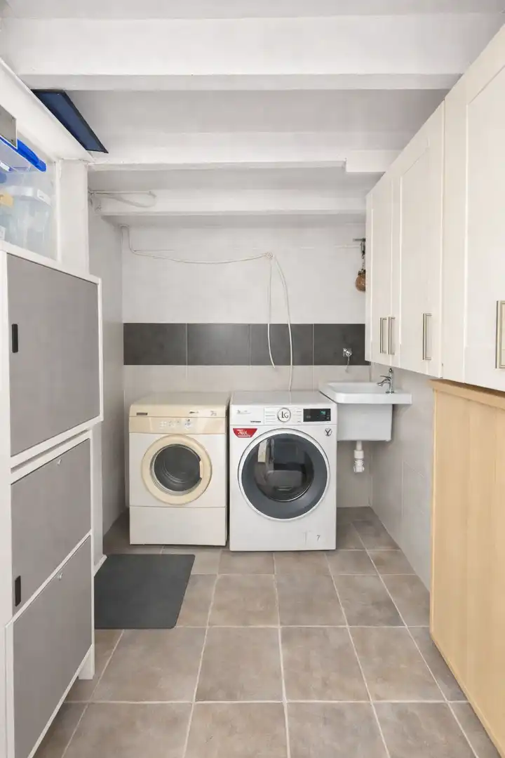Cuina de Casa o xalet en venda en Sant Cugat del Vallès amb Calefacció, Jardí privat i Terrassa