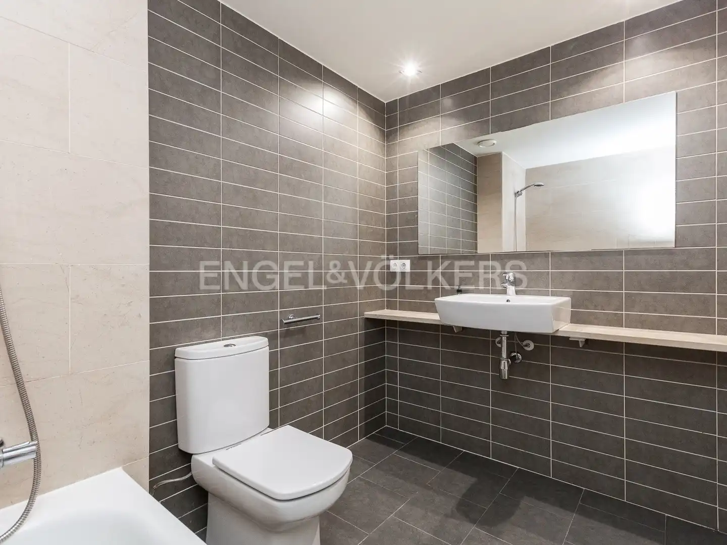 Baño de Piso de alquiler en Sant Cugat del Vallès con Calefacción, Jardín privado y Trastero