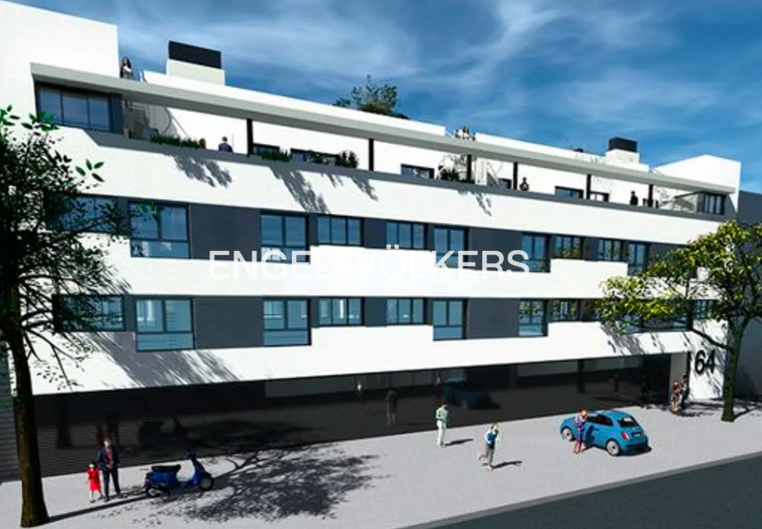 Exterior view of Apartment for sale in  Madrid Capital  with Heating