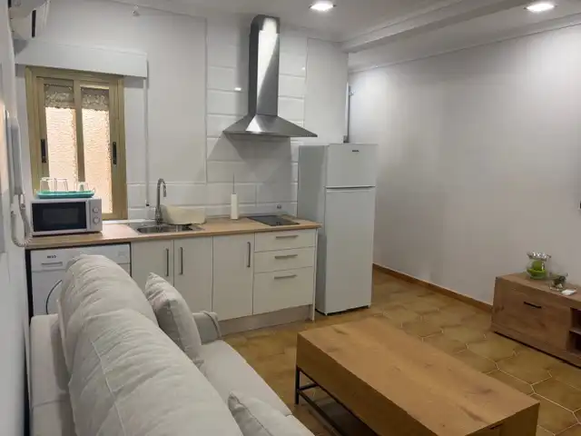 Appartement compact avec ascenseur à louer à Calle Fulgencio Arias 25, imagen 2