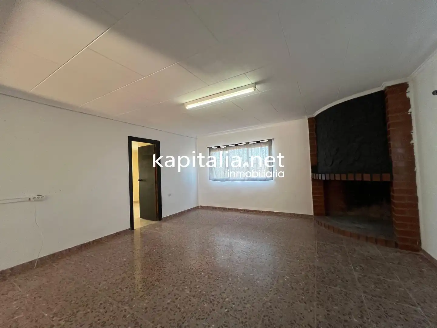 Sala d'estar de Casa o xalet en venda en Ontinyent amb Traster i Piscina