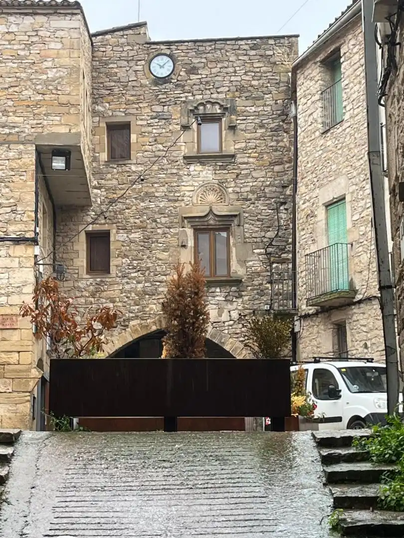 Vista exterior de Finca rústica en venda en Guimerà amb Calefacció