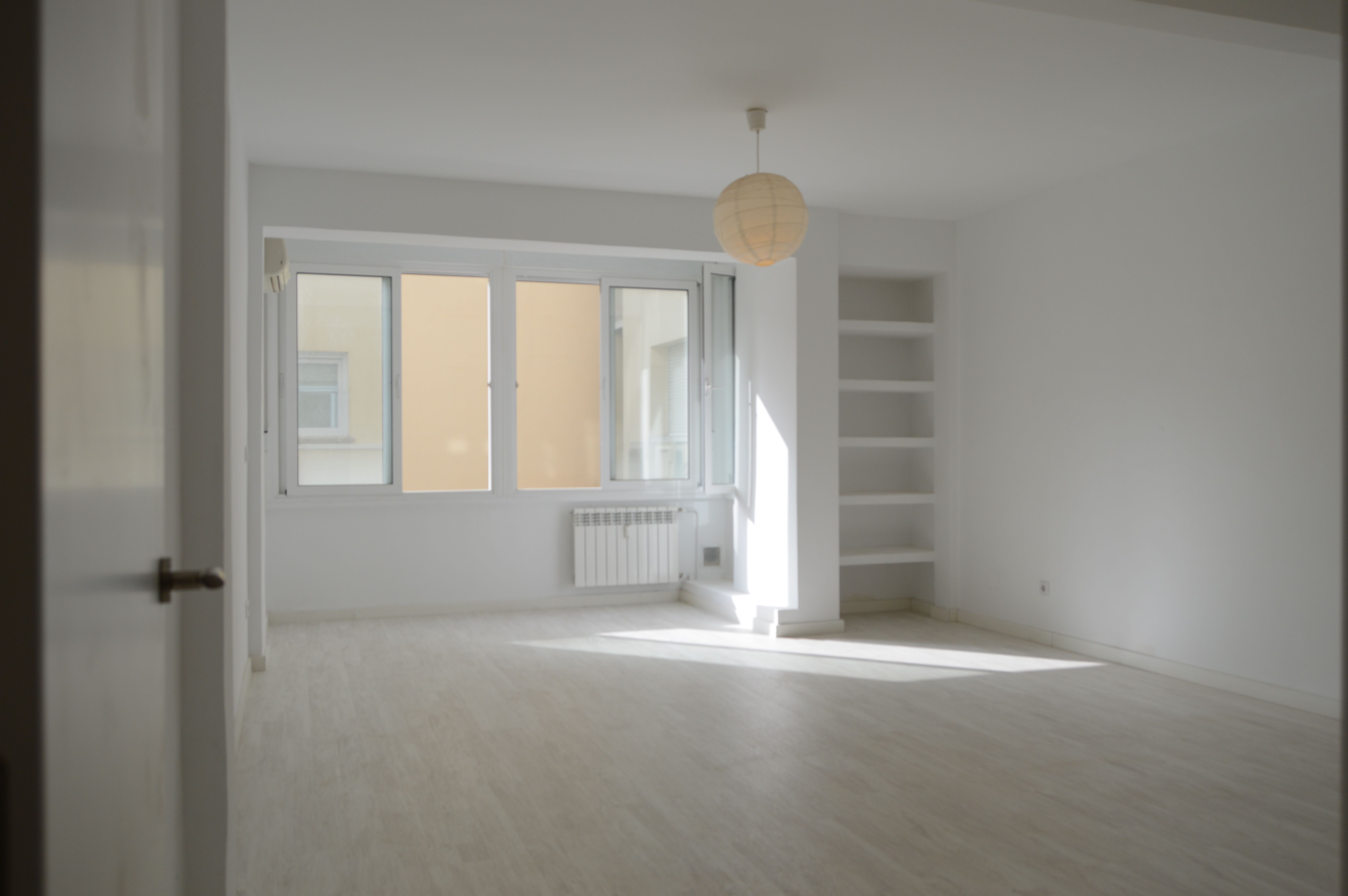 Sala de estar de Piso de alquiler en  Madrid Capital con Aire acondicionado, Calefacción y Parquet