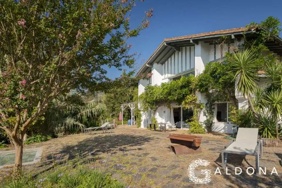 Jardín de Casa o chalet en venta en Urrugne con Calefacción, Jardín privado y Terraza