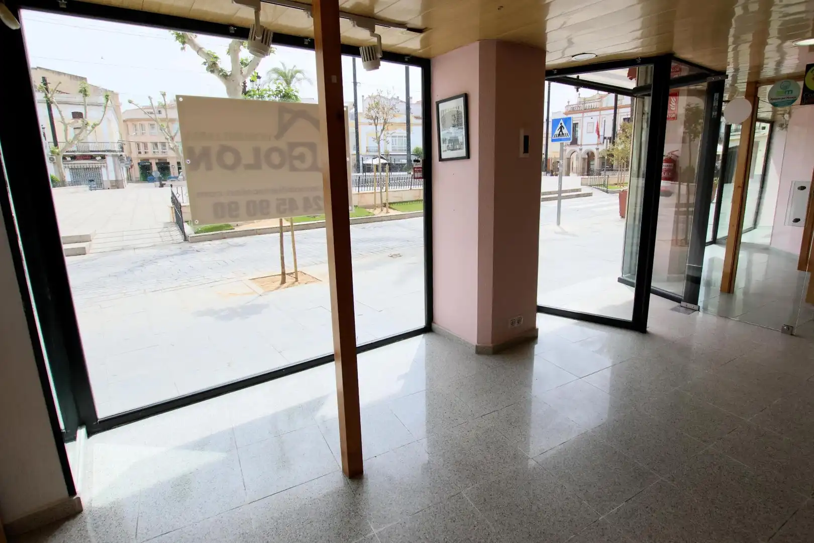 Geschaftsraum zur Miete in Montijo