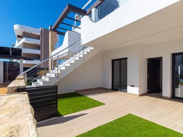 Rez-de-chaussée avec piscine à vendre à Orihuela Costa