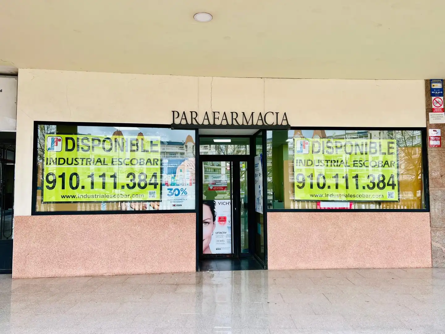 Local de alquiler en Plaza Alegría, 2, Los Villares