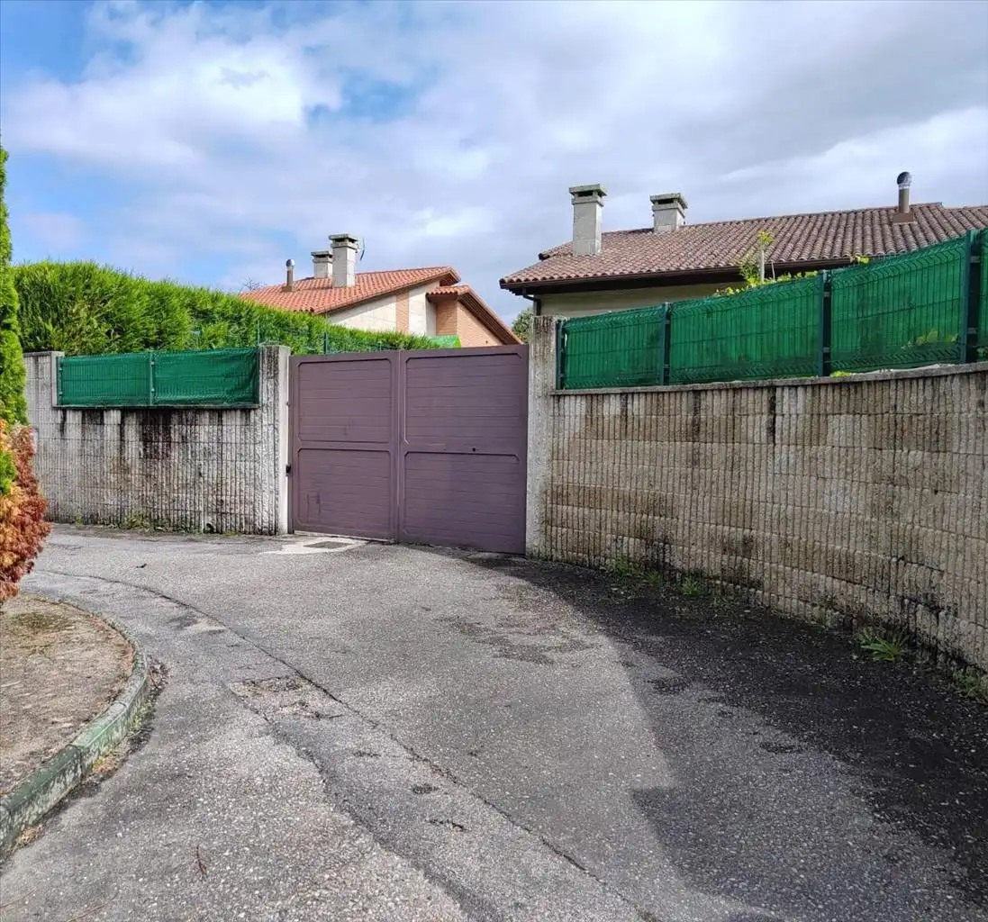 Parking de Apartamento en venta en Tomiño