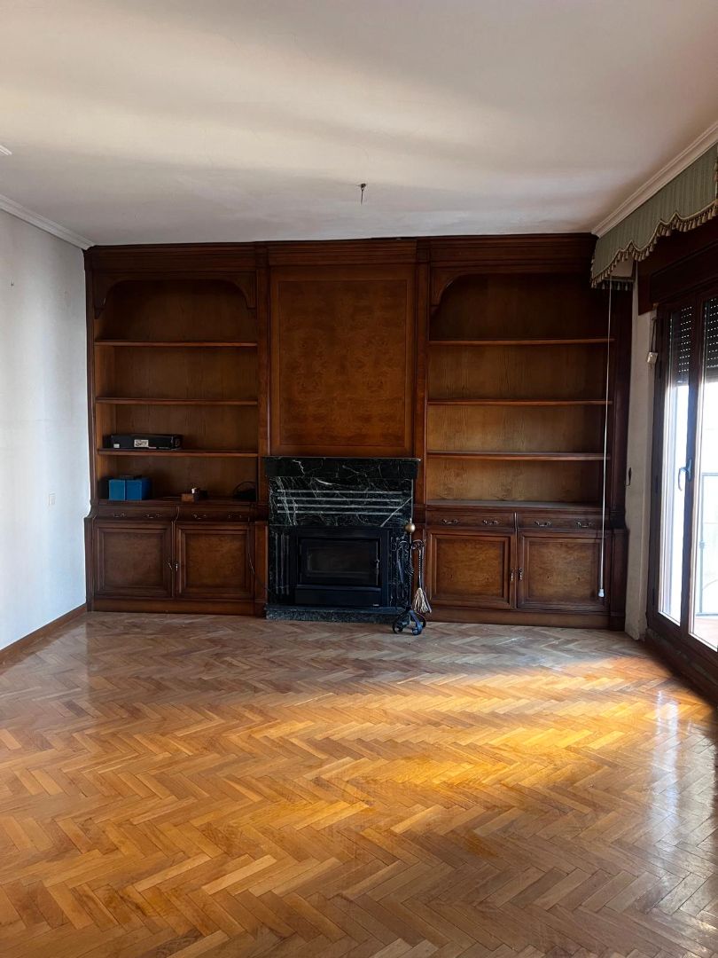 Living room of Flat for sale in Plasencia  with Air Conditioner, Heating and Terrace