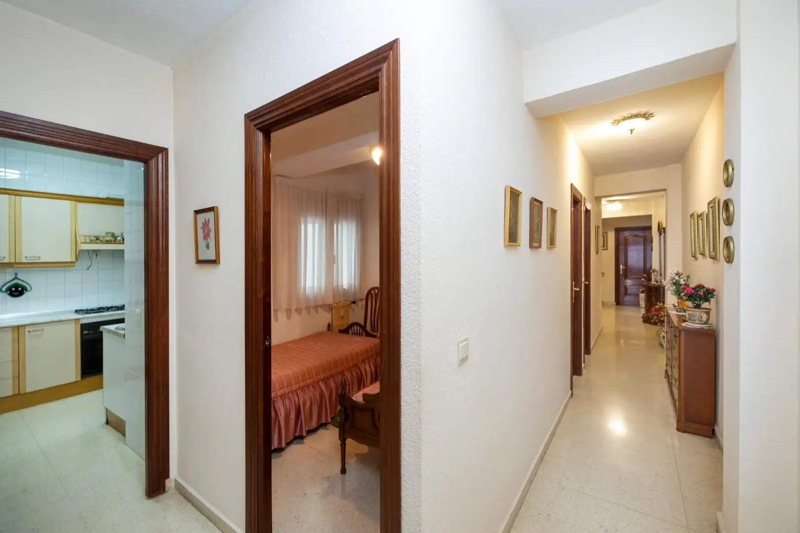 Wohnung zum Verkauf in Granada mit Heizung und Balkon