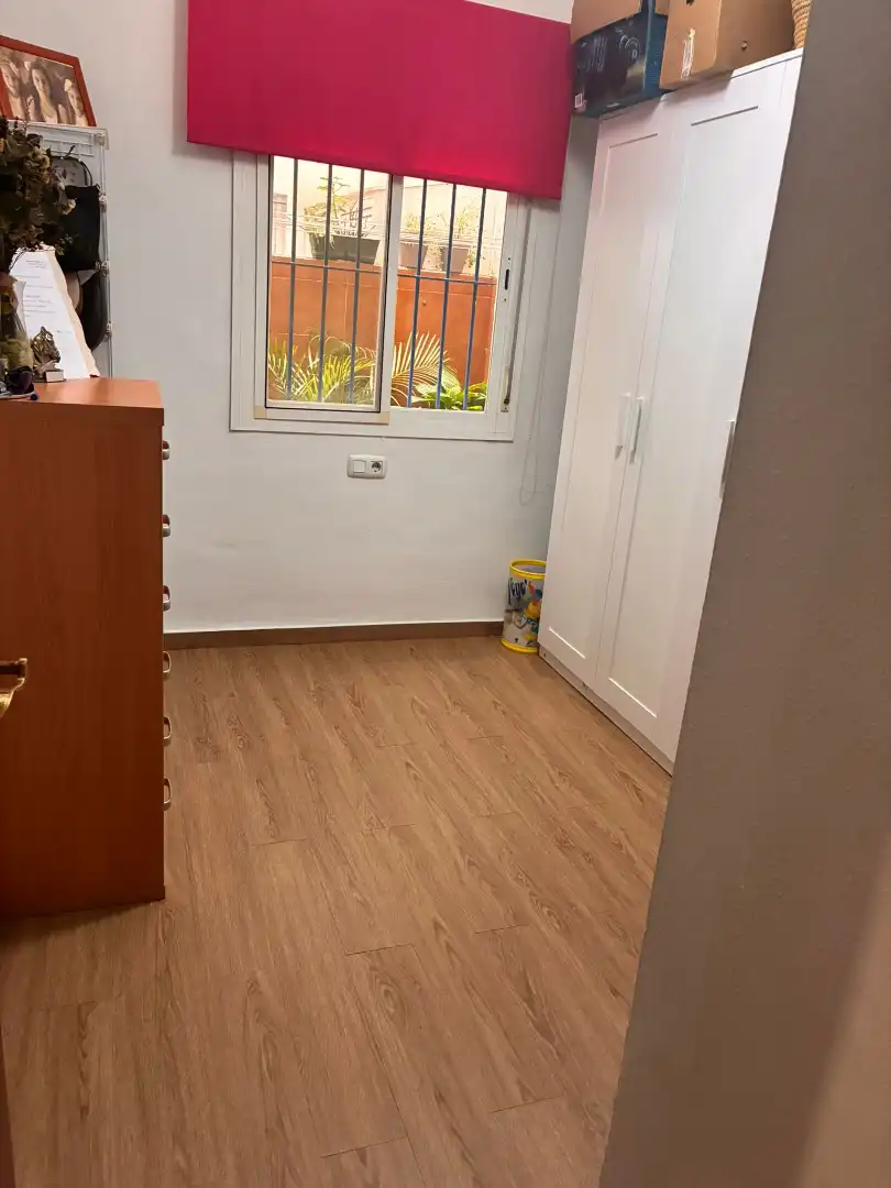 Schlafzimmer von Wohnung zum Verkauf in Algeciras