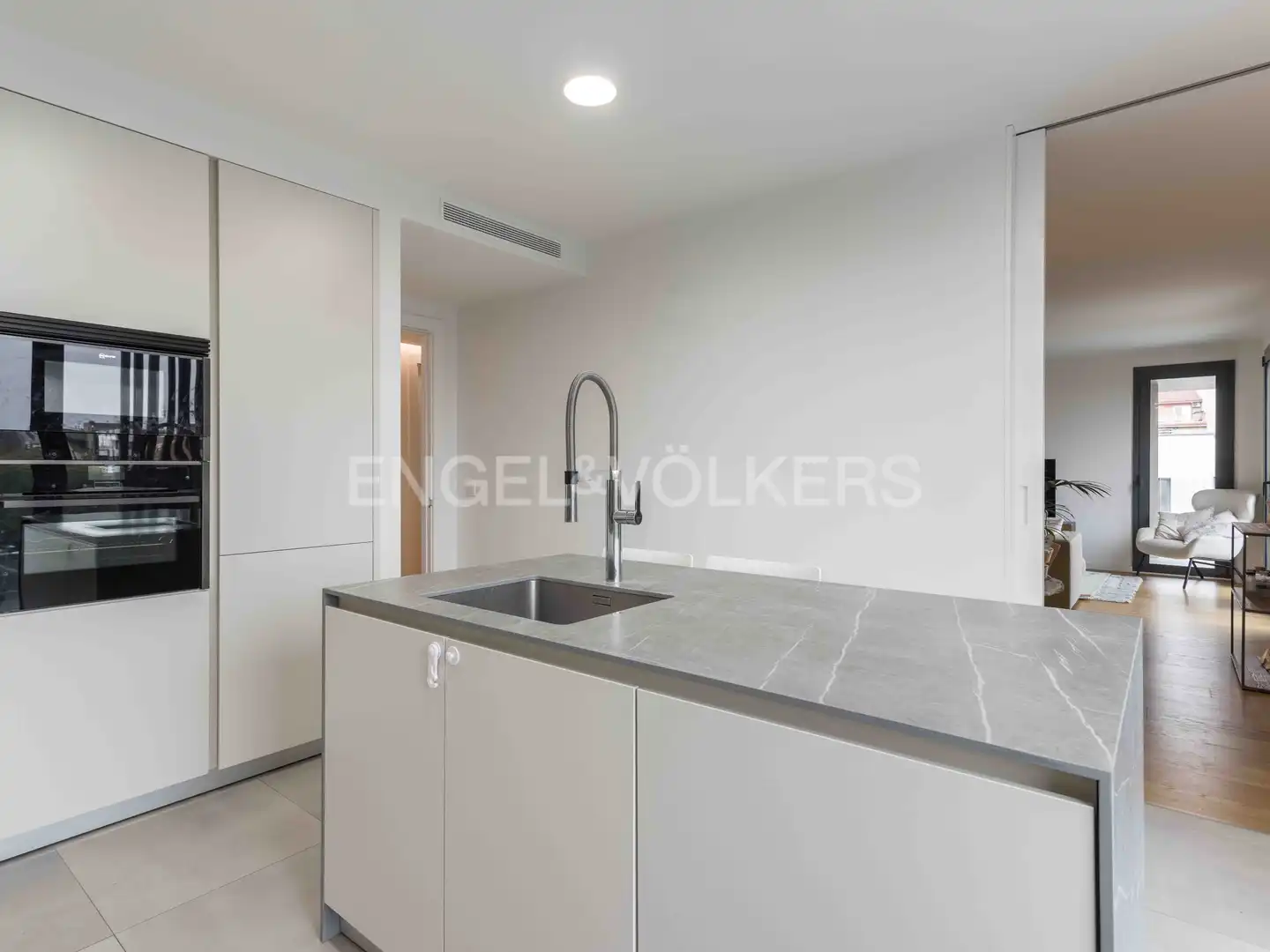 Kitchen of Attic for rent in Barcelona  with Air Conditioner, Heating and Parquet flooring