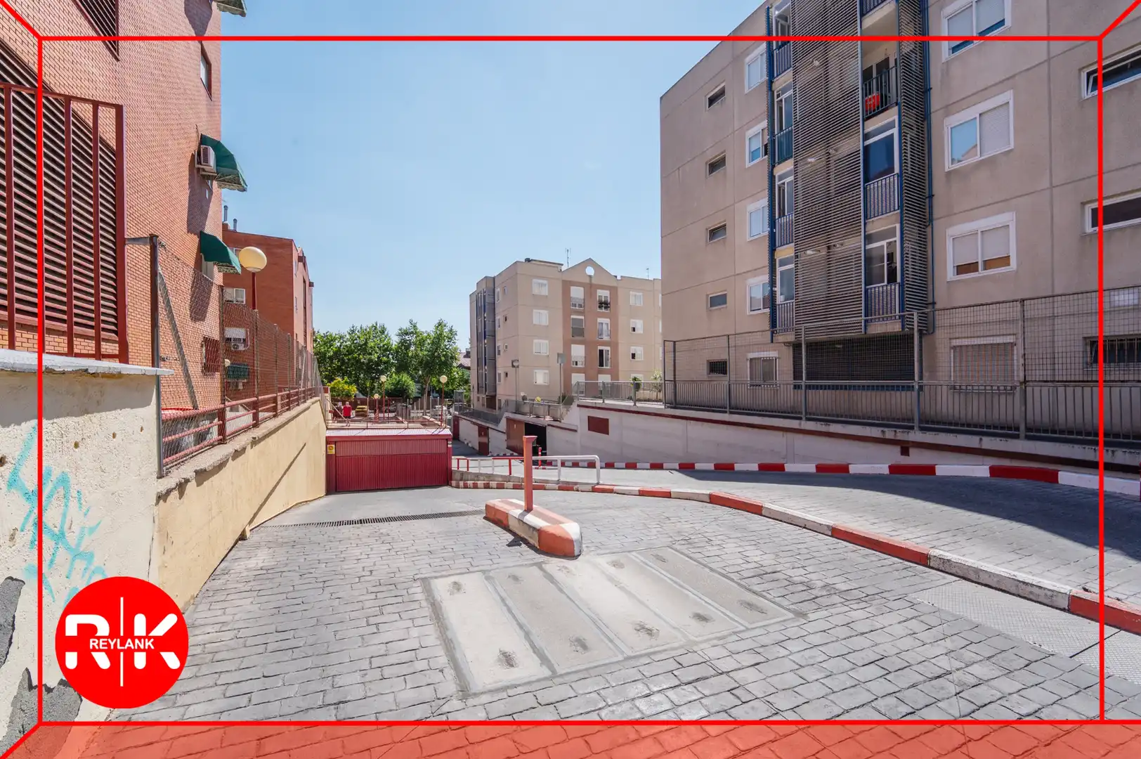 Parking de Piso en venta en San Fernando de Henares con Aire acondicionado, Calefacción y Amueblado