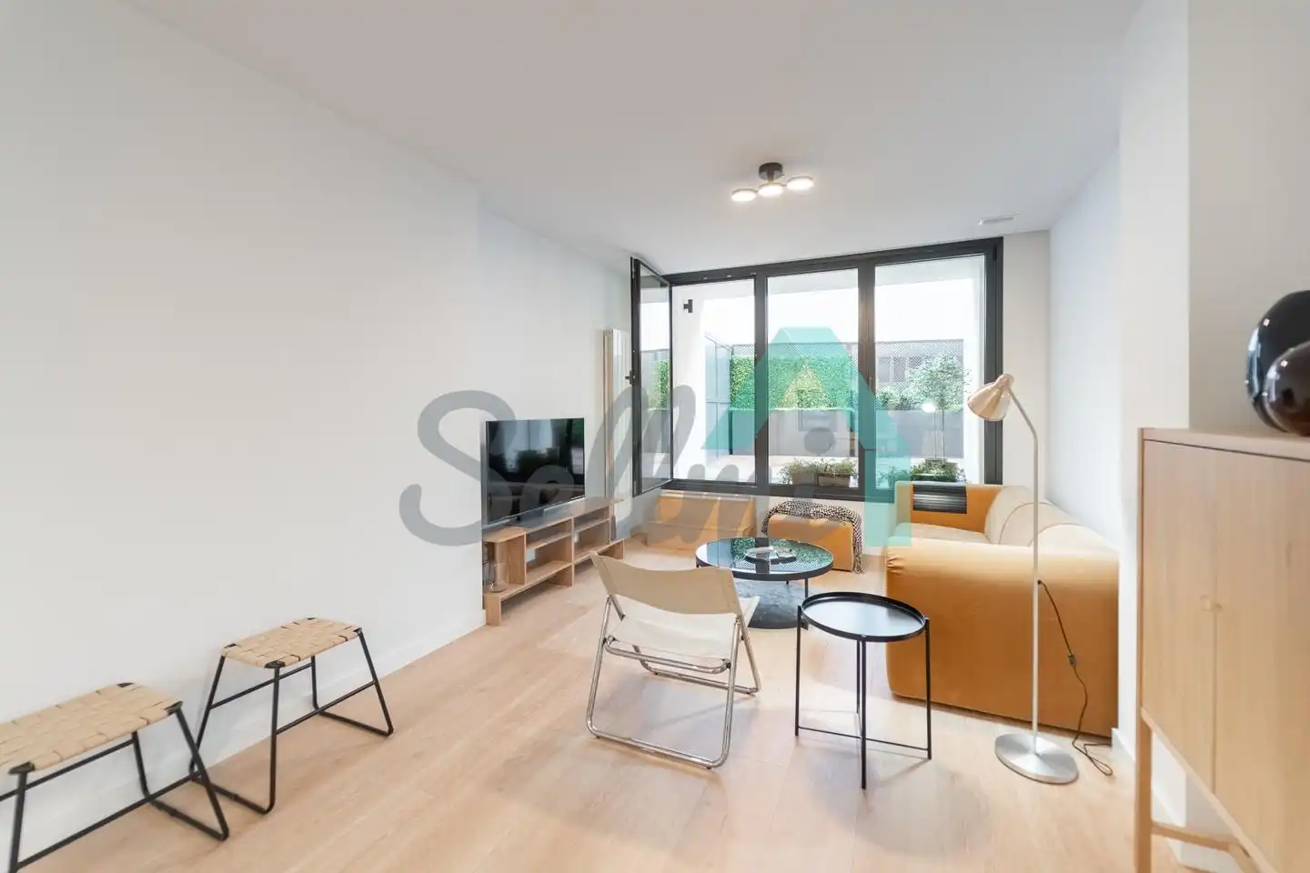 Living room of Flat for rent in Oviedo   with Heating, Terrace and Furnished