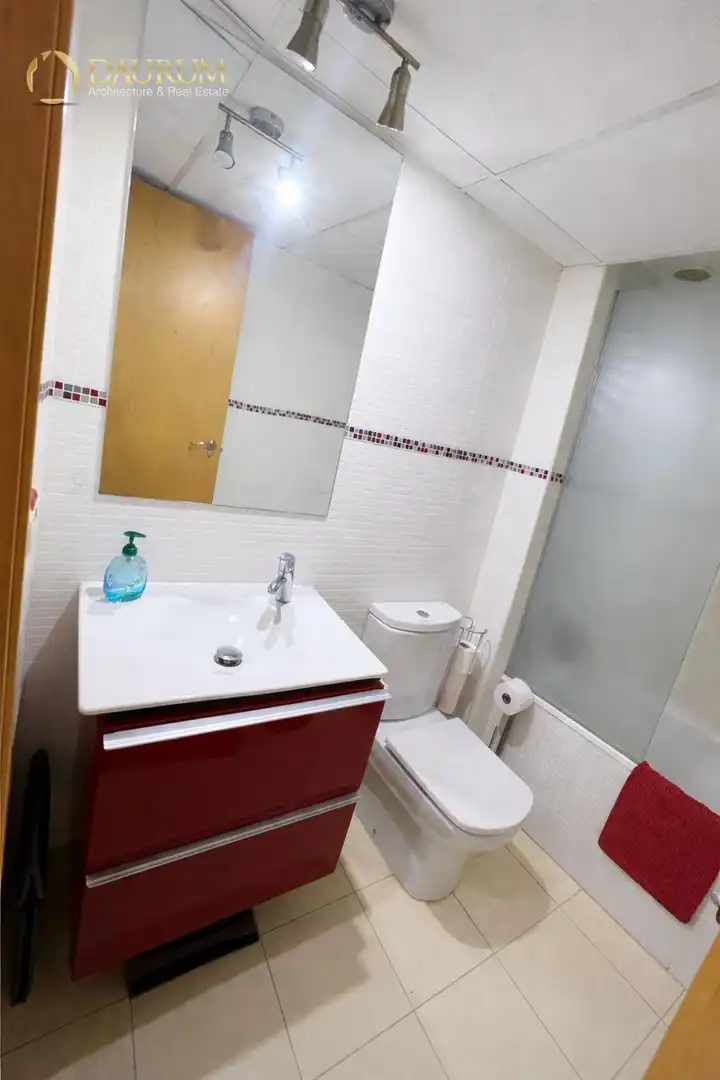 Bany de Pis en venda en Mislata amb Aire condicionat, Calefacció i Terrassa