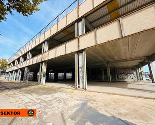 Vista exterior de Edifici en venda en Vilanova i la Geltrú