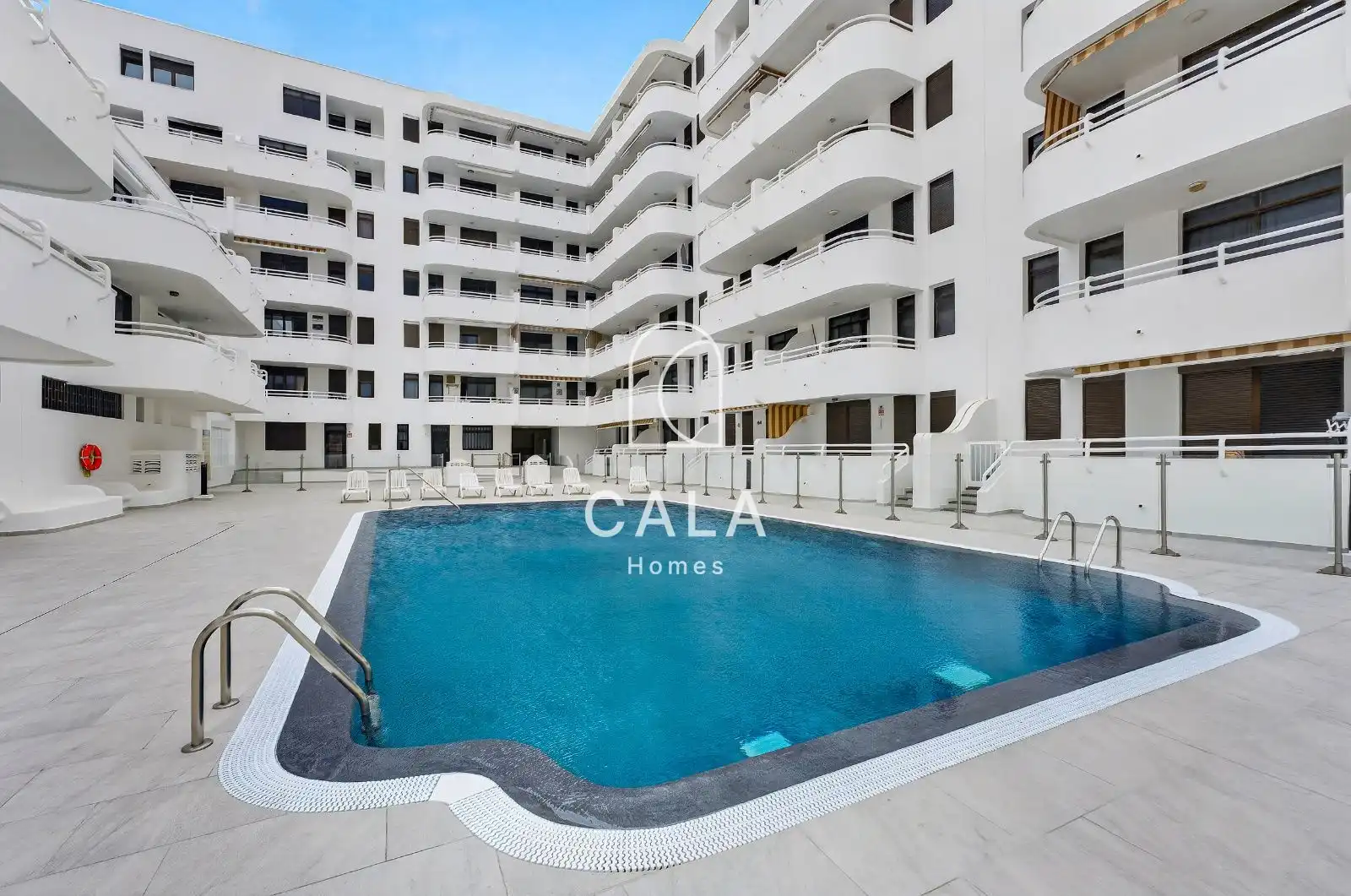 Piscina de Apartament en venda en Granadilla de Abona amb Terrassa, Piscina i Moblat