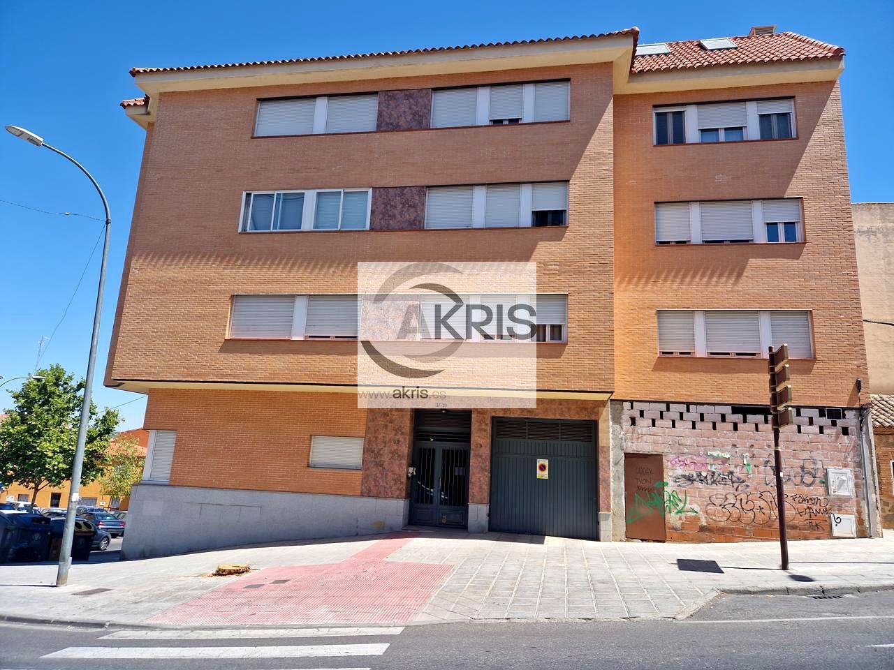 Vista exterior de Planta baja en venta en  Toledo Capital con Calefacción y Parquet