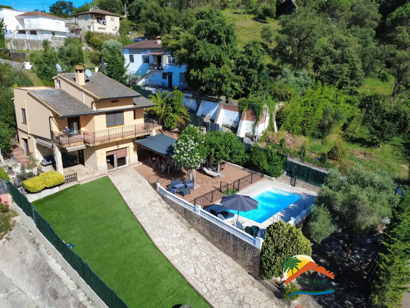 Vista exterior de Casa o xalet en venda en Maçanet de la Selva amb Jardí privat, Terrassa i Traster