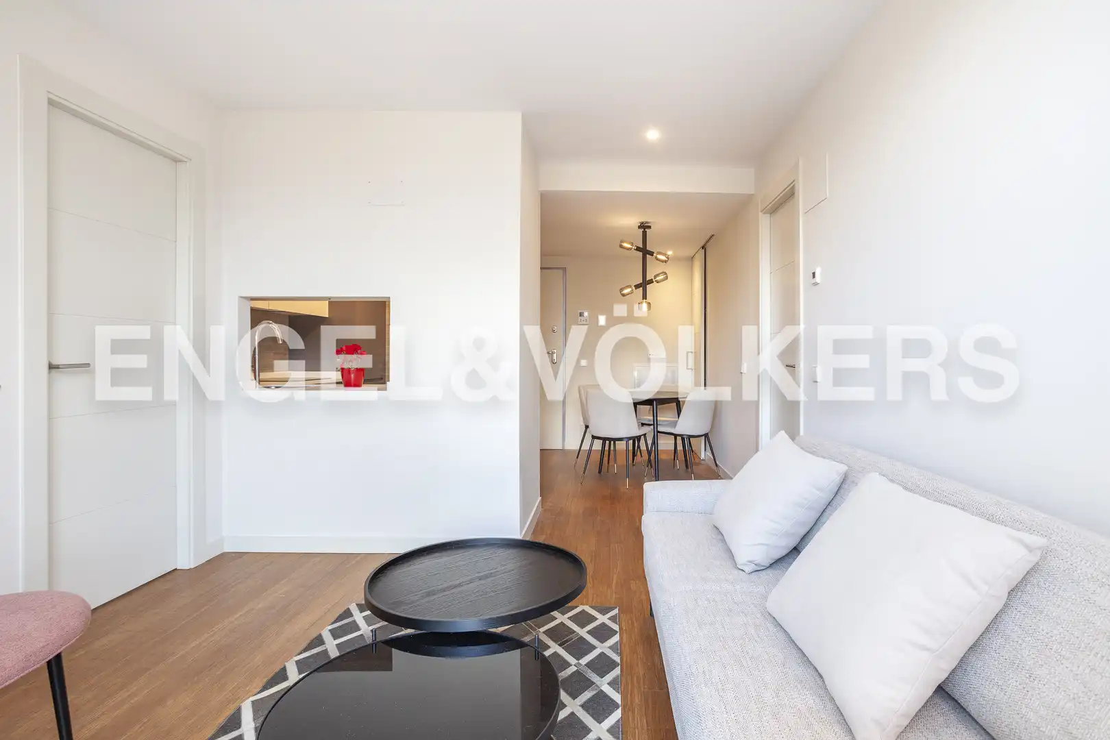 Living room of Flat for rent in Madrid  with Air Conditioner, Heating and Swimming Pool