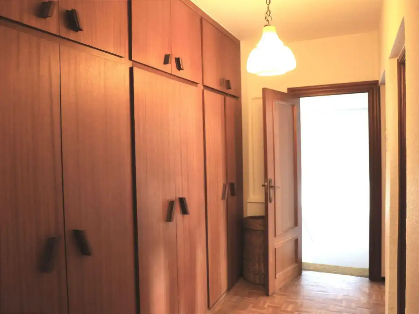 Casa adosada en venda en Miranda de Ebro amb Jardí privat, Parquet i Traster