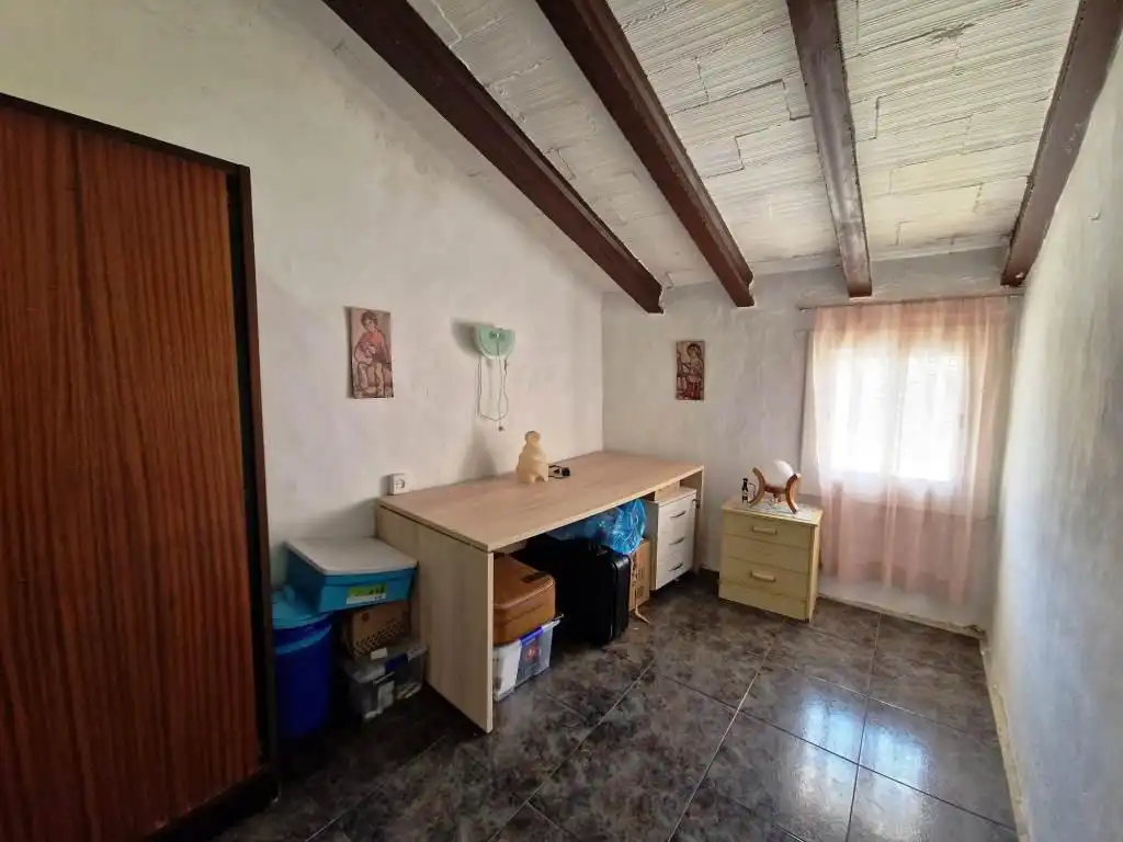 Dormitori de Casa o xalet en venda en Alcampell amb Jardí privat, Terrassa i Balcó