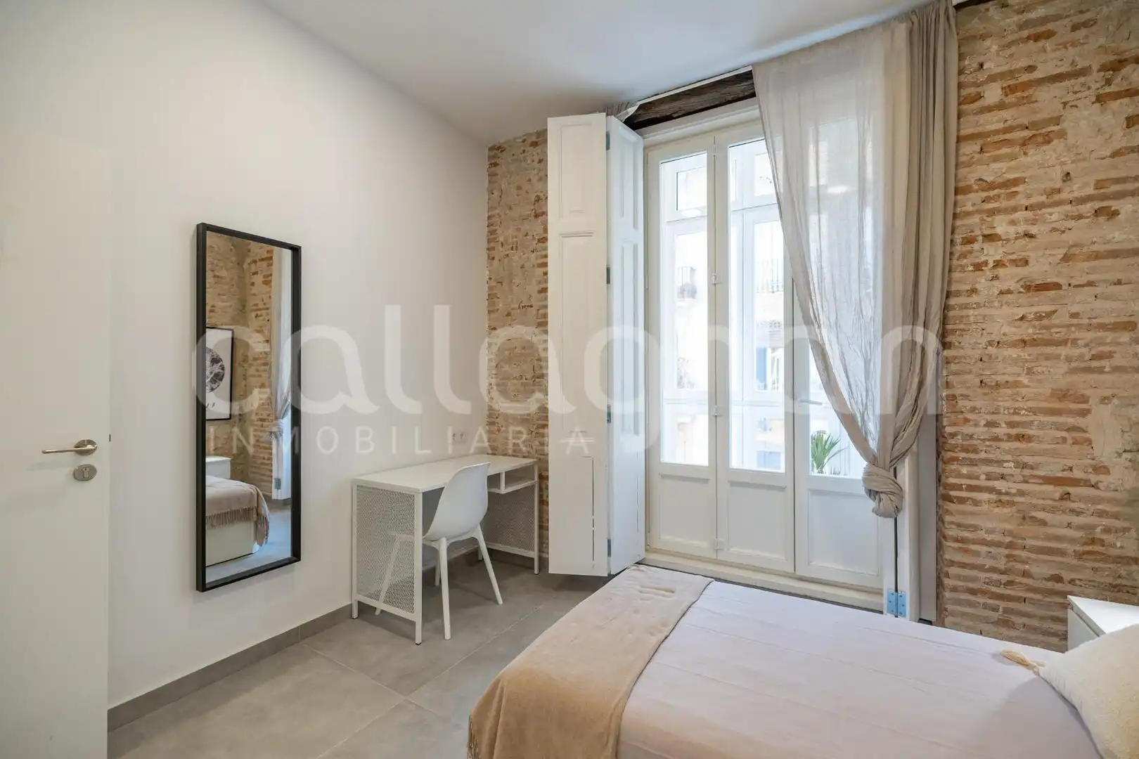 Bedroom of Buildings for sale in Valencia