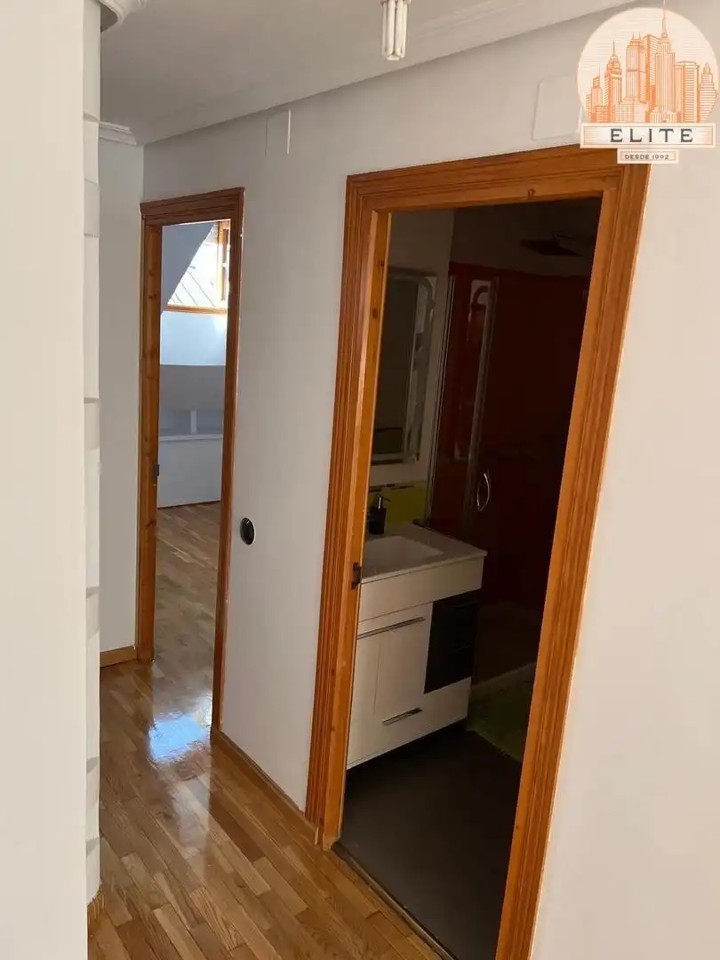Piso en venta en Alcorcón con Aire acondicionado, Calefacción y Parquet