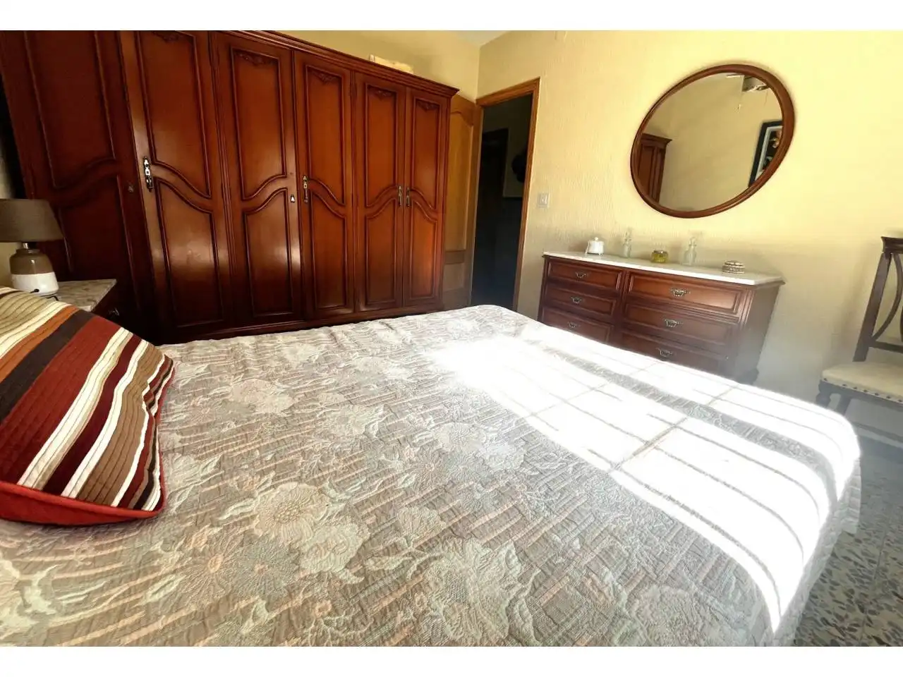 Habitación de Casa o chalet en venta en Valverde del Camino con Jardín privado, Terraza y Amueblado