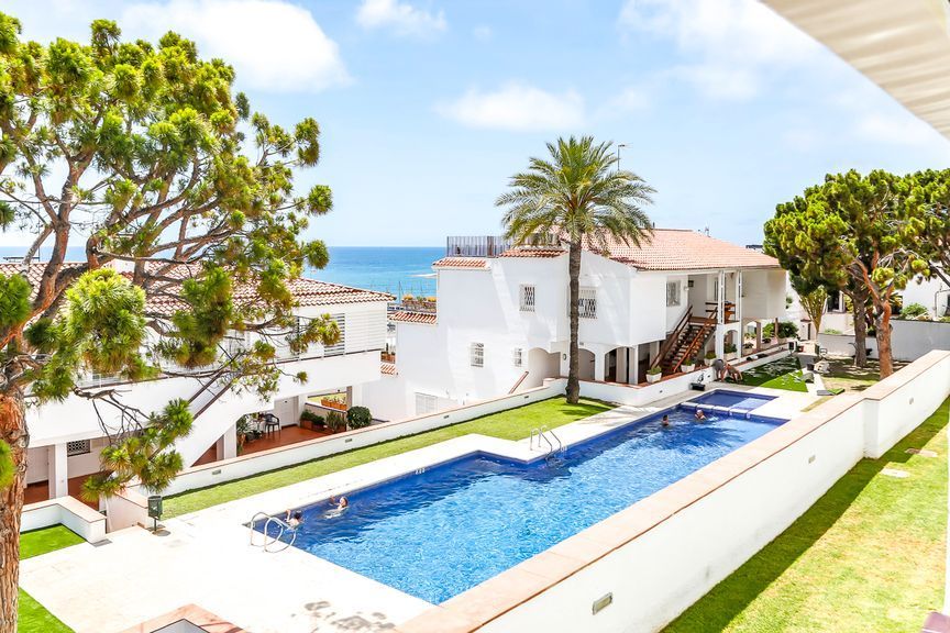 Swimming pool of Flat to rent in Sitges  with Air Conditioner, Heating and Swimming Pool