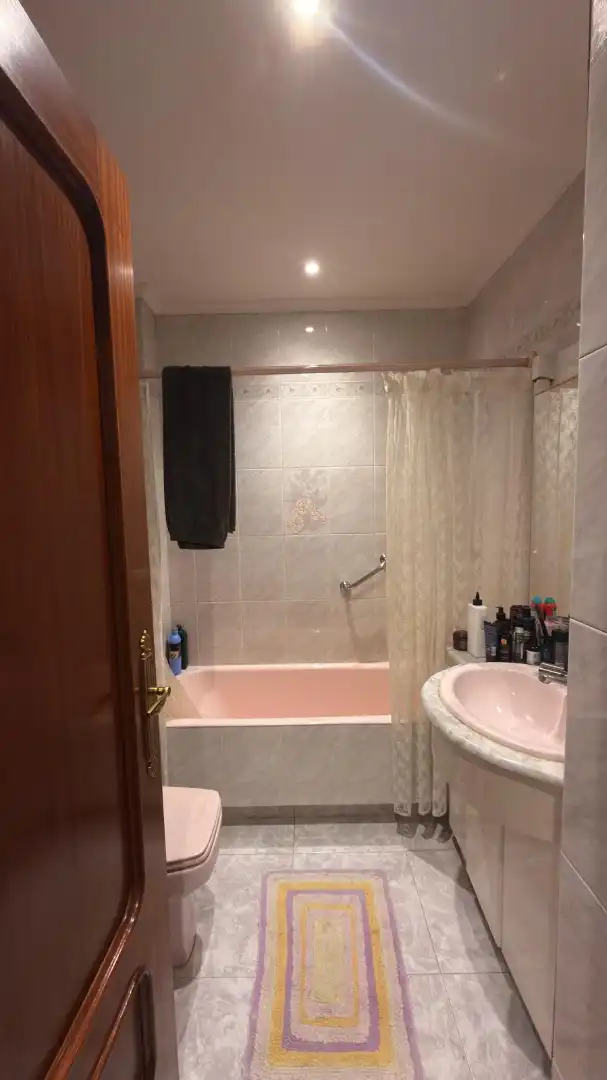 Bathroom of Flat for sale in Bilbao   with Furnished