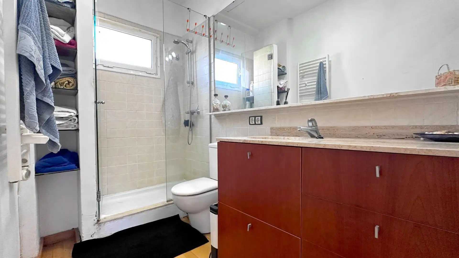 Baño de Casa o chalet en venta en Terrassa con Aire acondicionado, Calefacción y Terraza