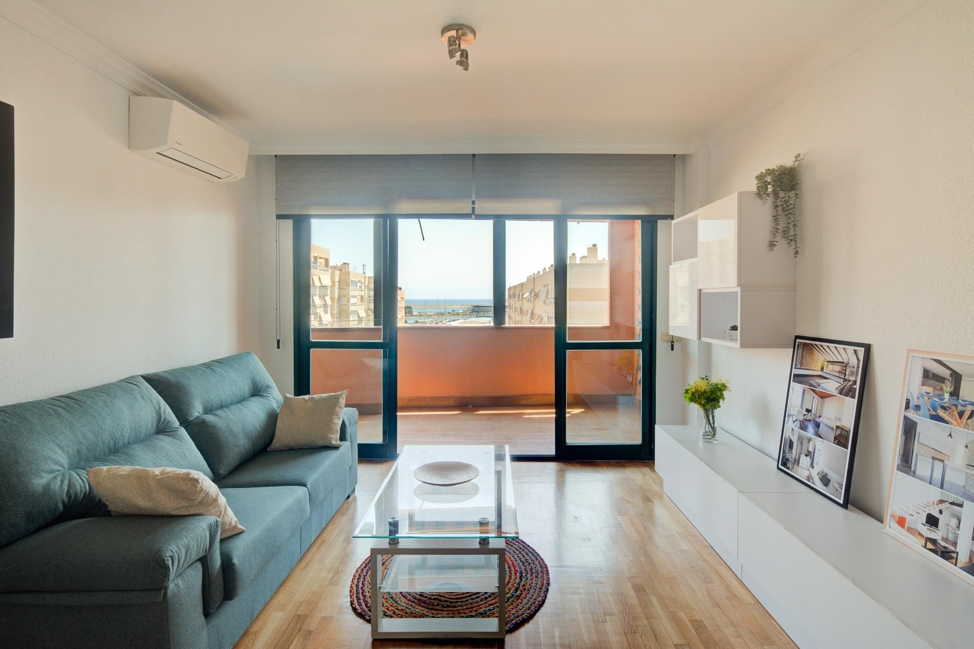 Sala d'estar de Pis de lloguer en Alicante / Alacant amb Aire condicionat, Calefacció i Terrassa