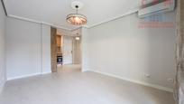 Flat to rent in  Madrid Capital  with Air Conditioner, Heating and Terrace