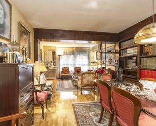 Living room of Apartment for sale in  Madrid Capital  with Air Conditioner, Heating and Private garden