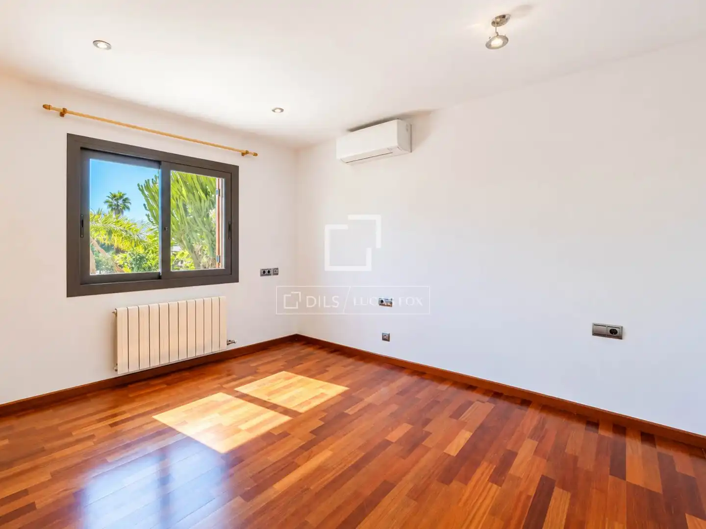 Villa avec terrasse à vendre à Vallpineda - Santa Bárbara, imagen 12